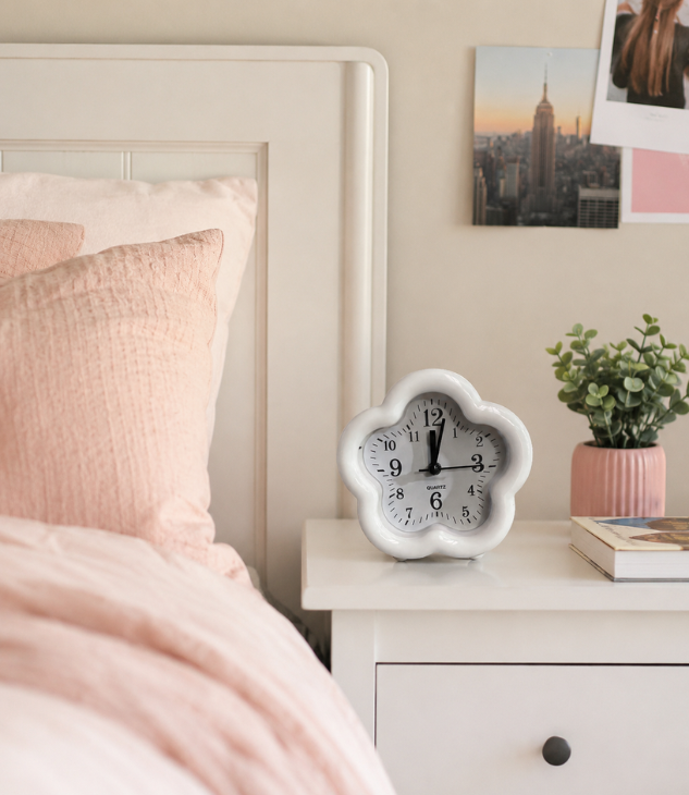 Petit Réveil de chevet ideal pour une chambre, bureau ou une table de nuit