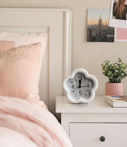 Petit Réveil de chevet ideal pour une chambre, bureau ou une table de nuit
