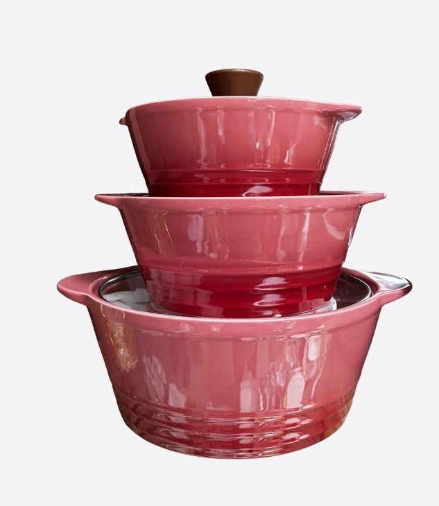 3 belles soupières ronde  avec couvercle transparent
