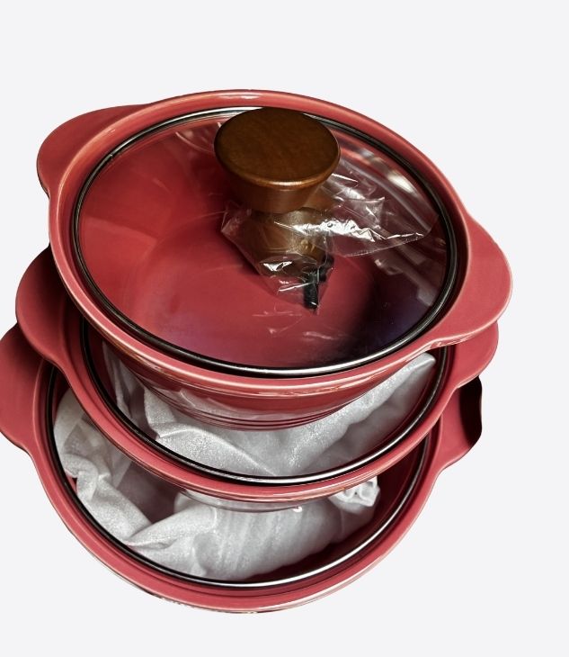 3 belles soupières ronde  avec couvercle transparent