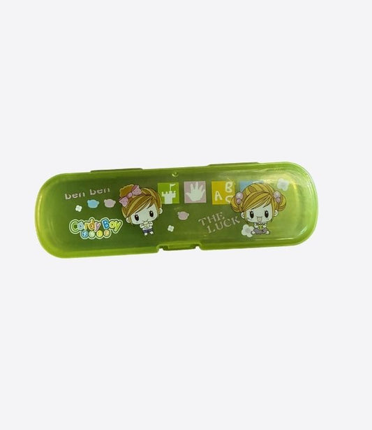 Trousse en plastique pour ranger ses crayons et stylos